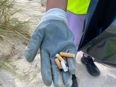 PreZero Portugal recolheu pontas de cigarros na praia do Furadouro Sul, no world clean up day