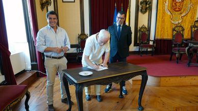 Celebração do contrato PreZero Portugal com a Câmara Municipal de Coimbra - eficiência energética da rede de iluminação pública do município
