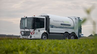 Wasserstoff LKW mit Wiese
