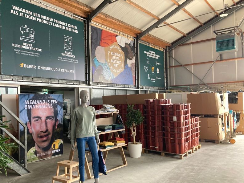 Recyclestraat Bever