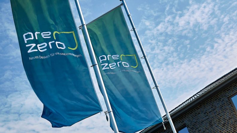 PreZero Flaggen Bürogebäude