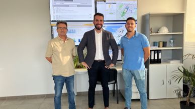 centro-de-control-junto-con-el-jefe-de-servicios-rafael-visuara