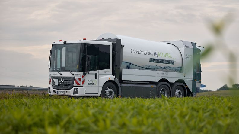 Wasserstoff Sammelfahrzeug mit einer Wiese