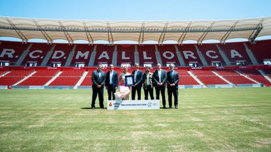 Entrega certificación residuo cero Mallorca_lejos