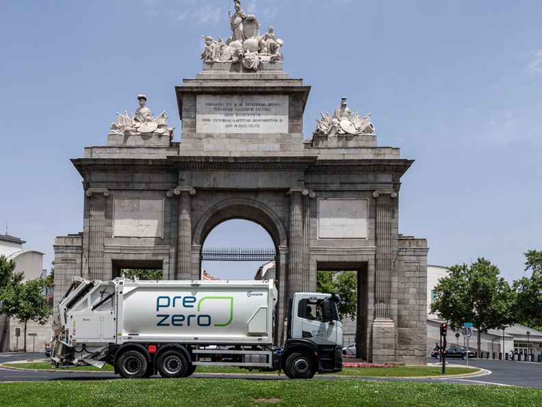 Puerta de toledo Camion