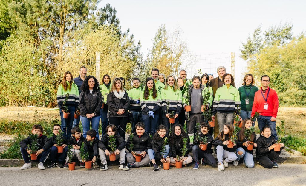 Grupo plantação de árvores em Oliveira de Azeméis