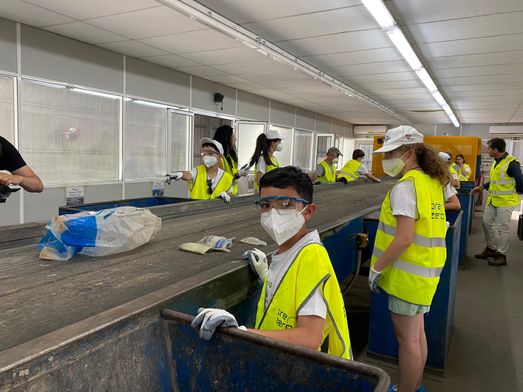PreZero promove atividade de educação ambiental e vocacional em parceria com a Associação Bagos D’Ouro