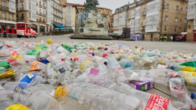 campaña menos plásticos más fiesta en Vitoria 3