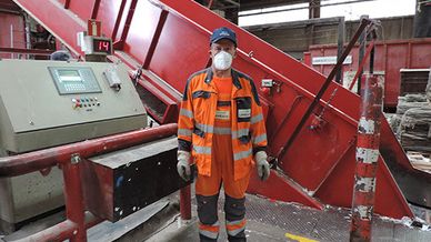 Mann operateur presse lamesch