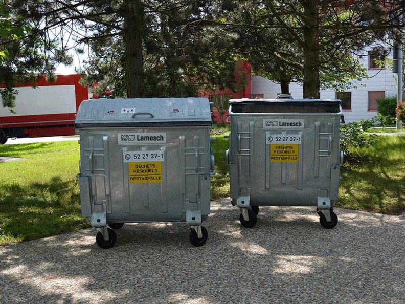 Clean Metal Containers commune