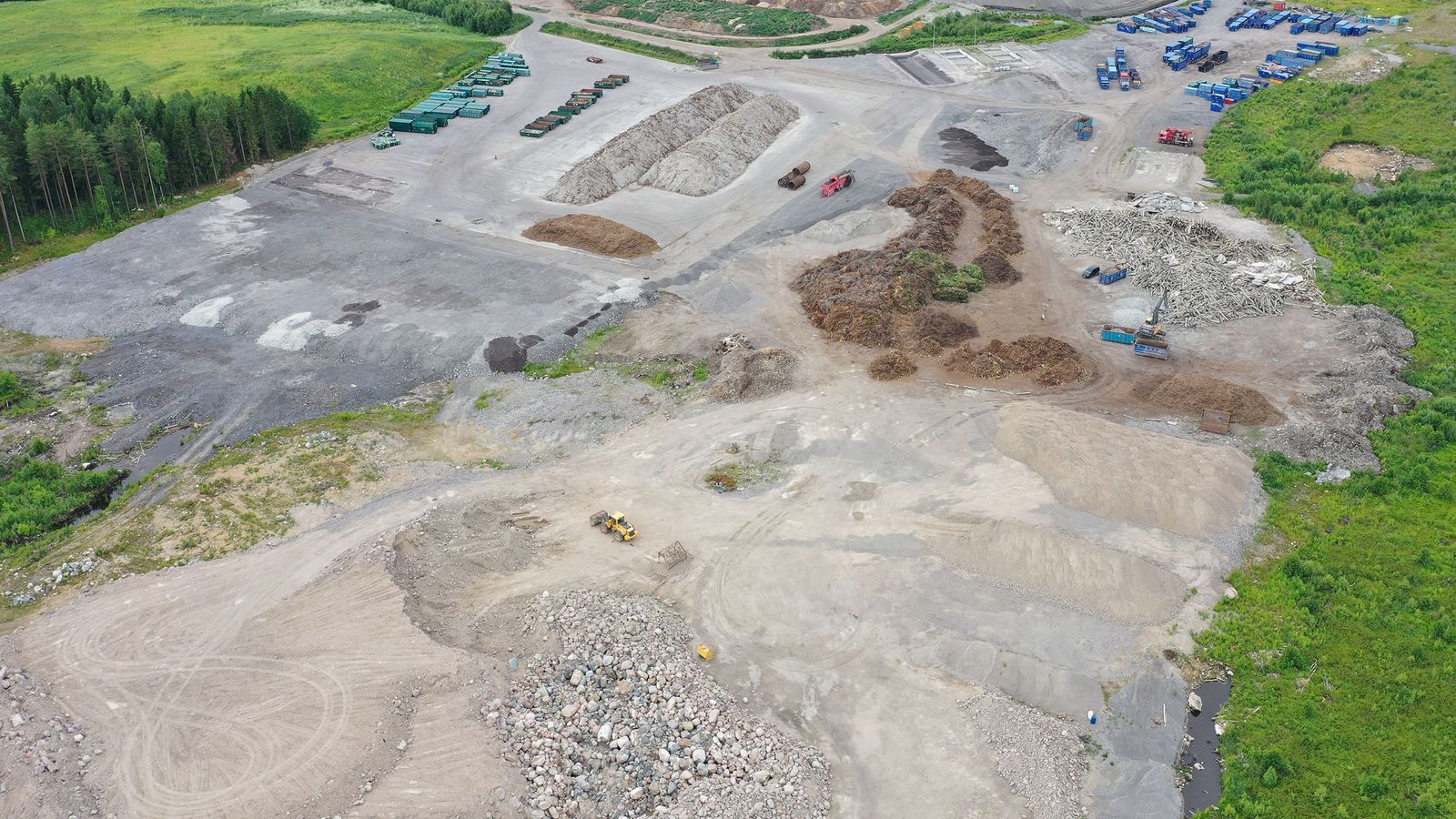 Drönarfoto av avfallsanläggningen Forsbacka