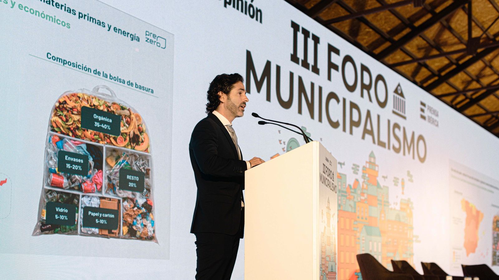 Eduardo Azcona en el III Foro del Municipalismo