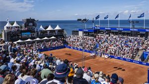 Publik som tittar på tennis under NordeaOpen