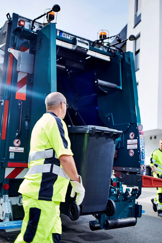 Waste truck